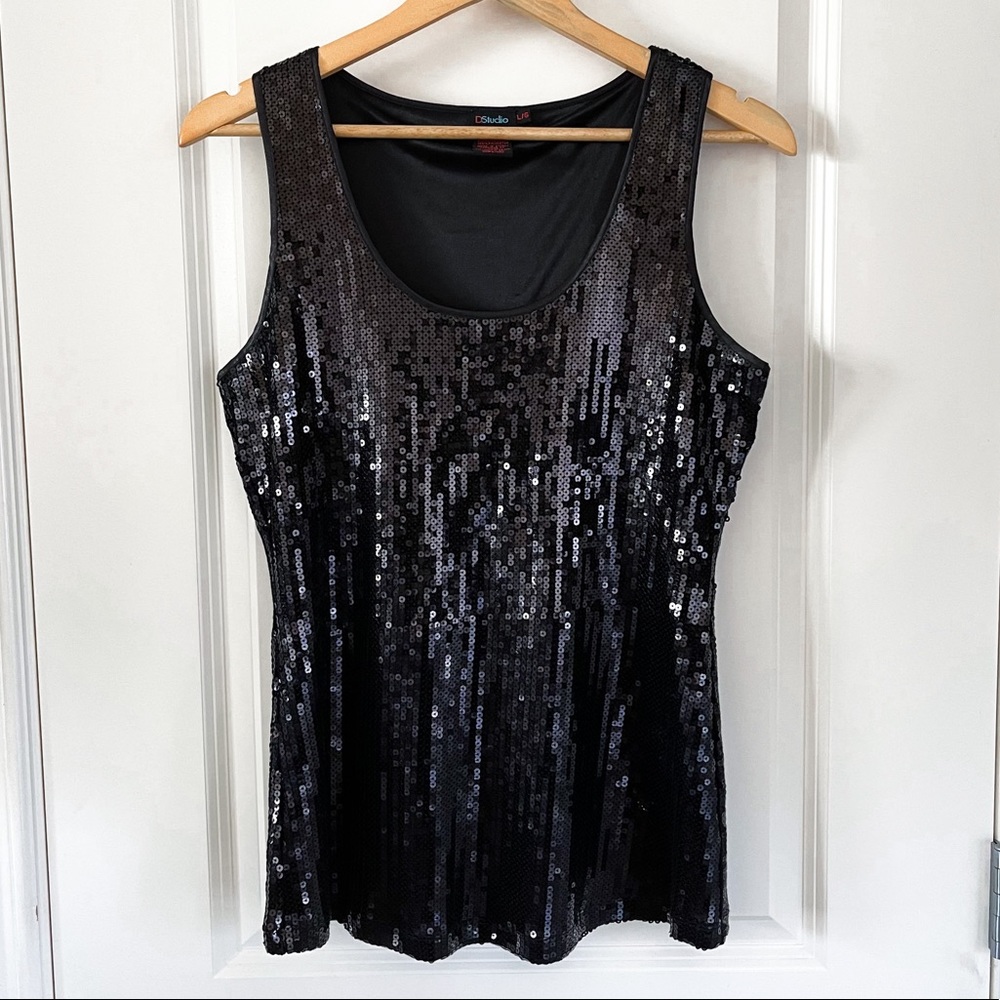 Sequined Tanktop. Like new.